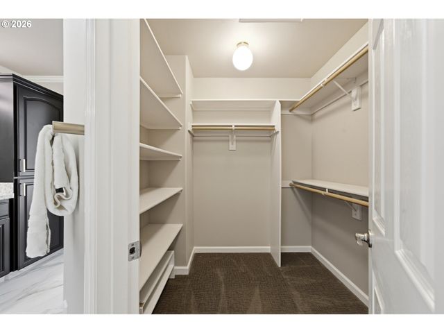 9100 Ne LIVINGSTON MOUNTAIN Ct, Camas, WA 98607