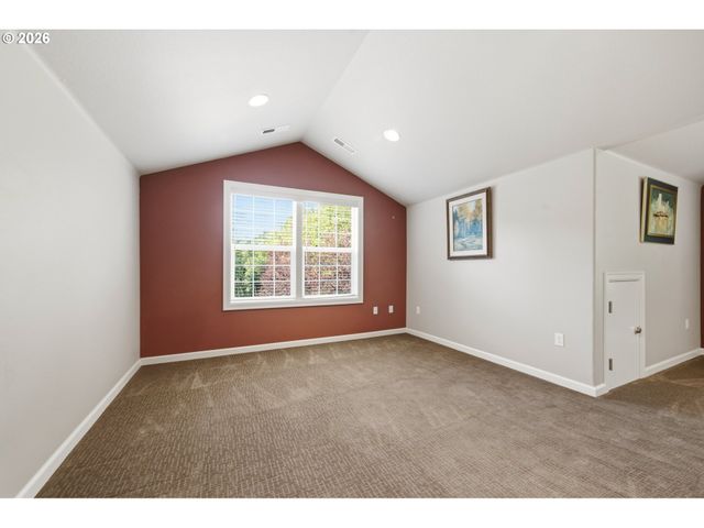 9100 Ne LIVINGSTON MOUNTAIN Ct, Camas, WA 98607