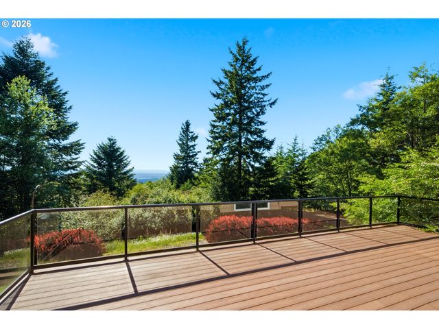 9100 Ne LIVINGSTON MOUNTAIN Ct, Camas, WA 98607