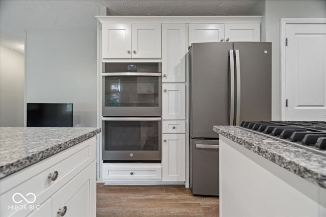 6605 Lake Forest Drive, Avon, IN 46123