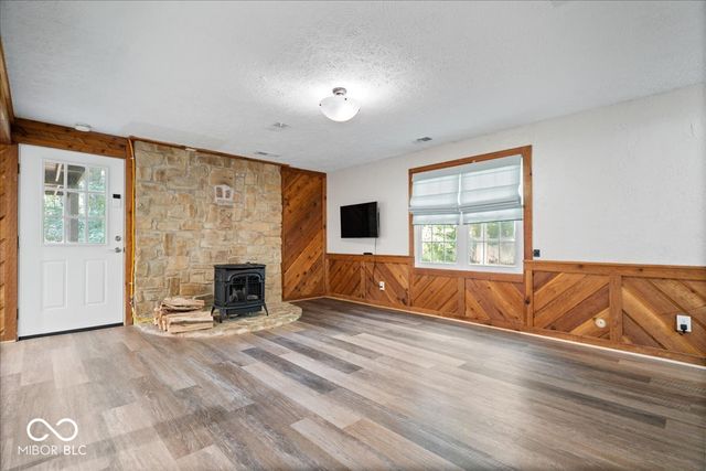 6605 Lake Forest Drive, Avon, IN 46123