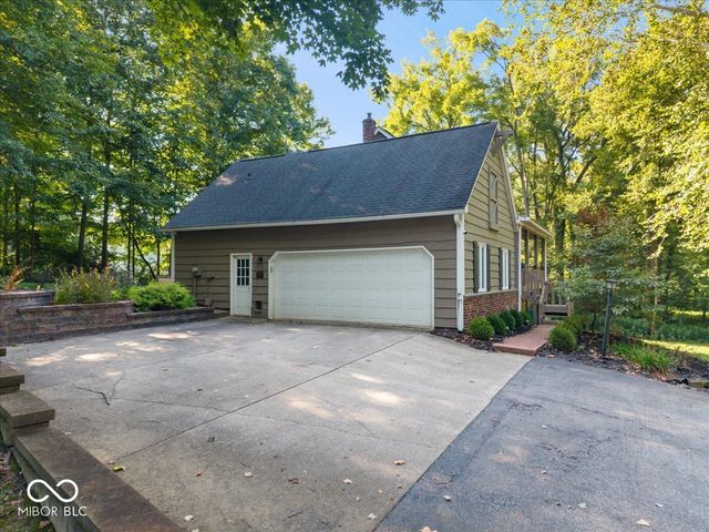 6605 Lake Forest Drive, Avon, IN 46123