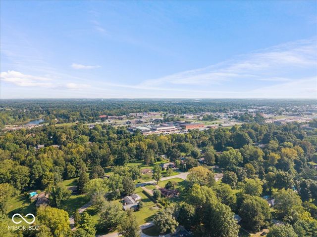 6605 Lake Forest Drive, Avon, IN 46123