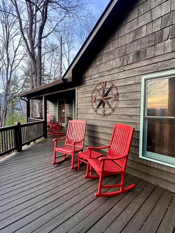 403 Barefoot Rise, Hiawassee, GA 30546