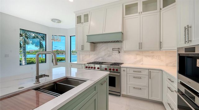 1516 RIDGEWOOD LANE, Sarasota, FL 34231