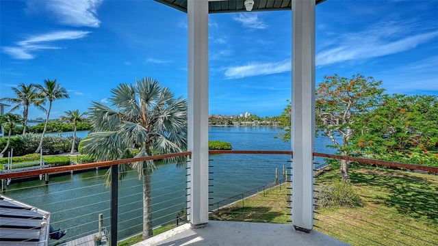1516 RIDGEWOOD LANE, Sarasota, FL 34231