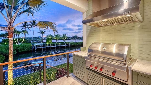 1516 RIDGEWOOD LANE, Sarasota, FL 34231
