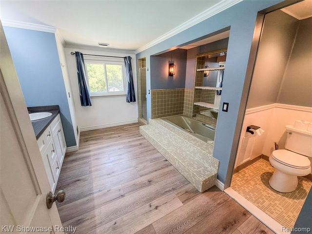 32480 Pembroke Street, Livonia, MI 48152