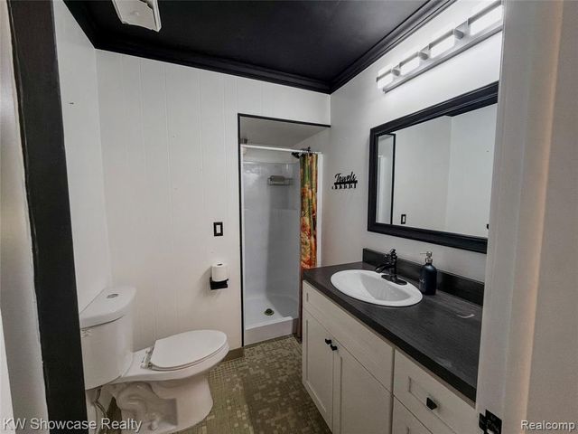 32480 Pembroke Street, Livonia, MI 48152