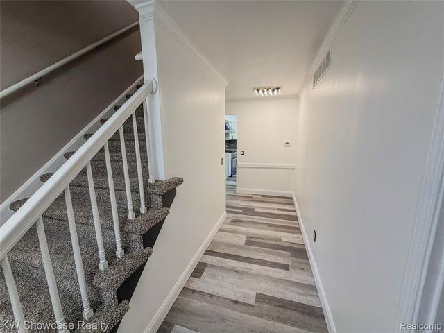 32480 Pembroke Street, Livonia, MI 48152