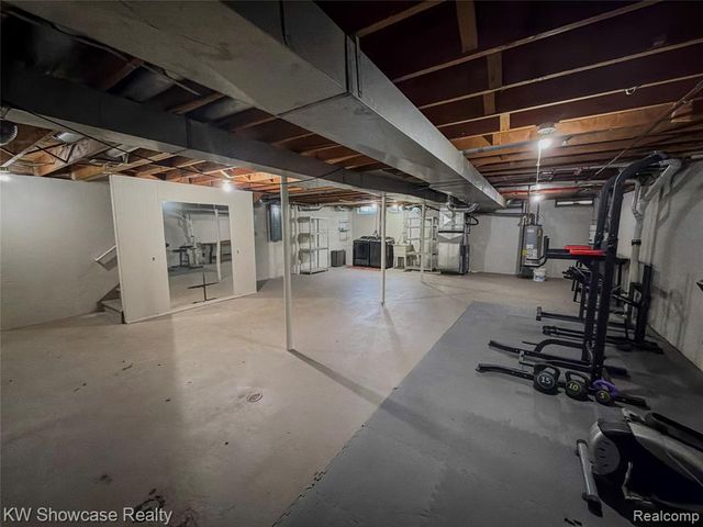 32480 Pembroke Street, Livonia, MI 48152