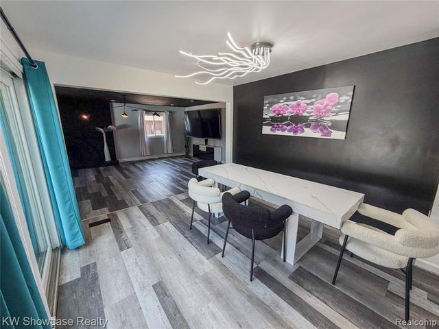 32480 Pembroke Street, Livonia, MI 48152