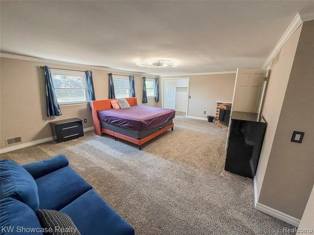 32480 Pembroke Street, Livonia, MI 48152