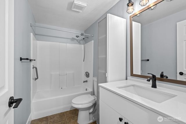 26339 116th Avenue SE #I105, Kent, WA 98030