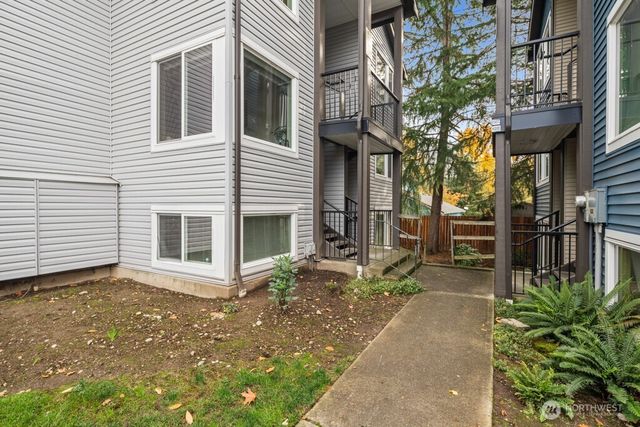 26339 116th Avenue SE #I105, Kent, WA 98030