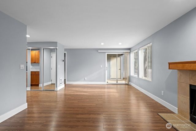 26339 116th Avenue SE #I105, Kent, WA 98030