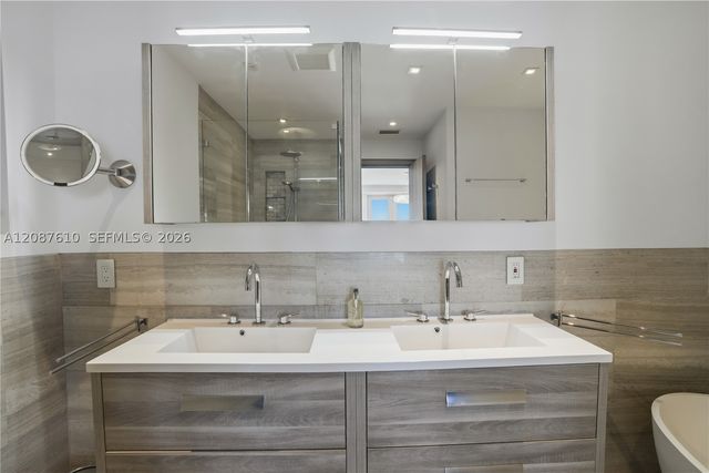 9301 N Bayshore Dr, Miami Shores, FL 33138