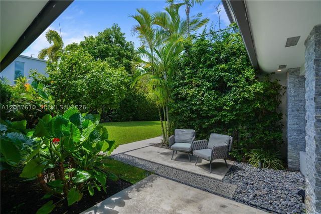 9301 N Bayshore Dr, Miami Shores, FL 33138