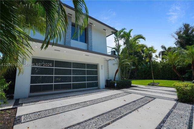 9301 N Bayshore Dr, Miami Shores, FL 33138
