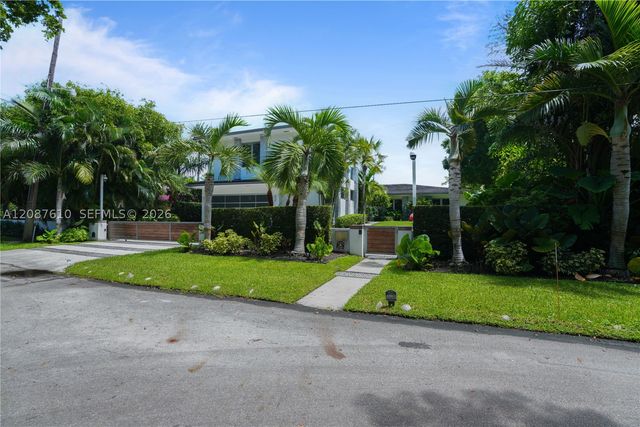 9301 N Bayshore Dr, Miami Shores, FL 33138
