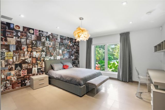 9301 N Bayshore Dr, Miami Shores, FL 33138