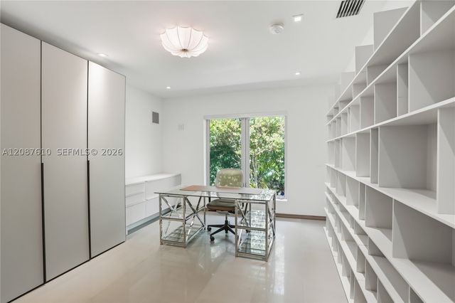 9301 N Bayshore Dr, Miami Shores, FL 33138