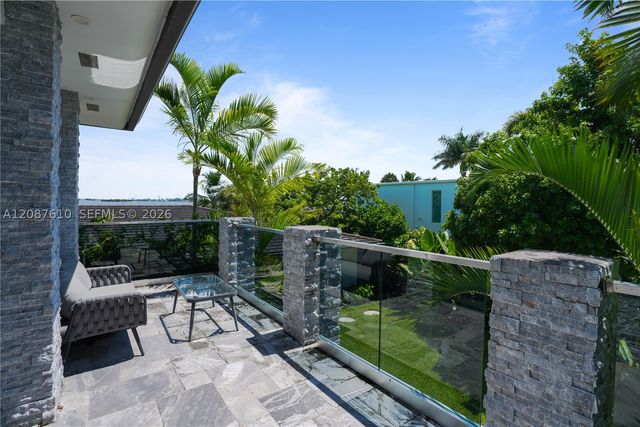 9301 N Bayshore Dr, Miami Shores, FL 33138