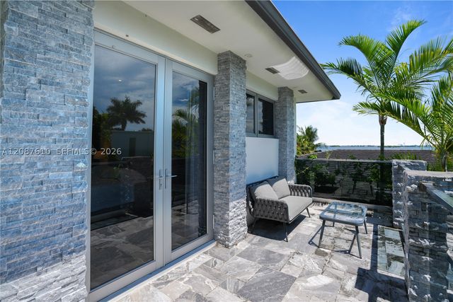 9301 N Bayshore Dr, Miami Shores, FL 33138