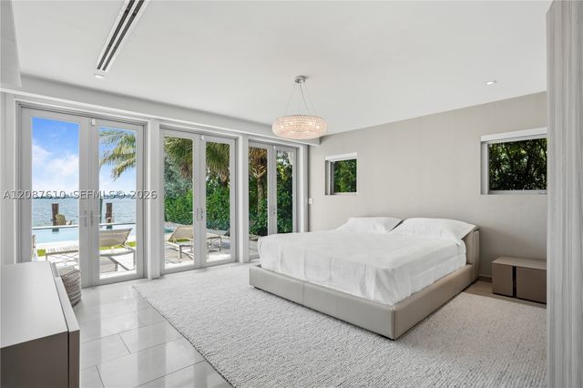 9301 N Bayshore Dr, Miami Shores, FL 33138