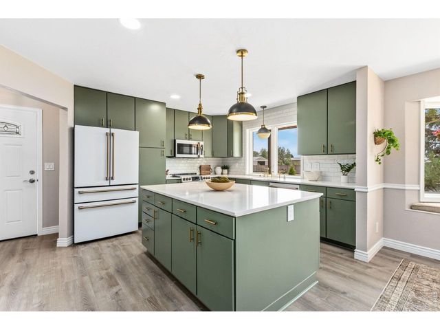 1733 S County Road 21, Loveland, CO 80537