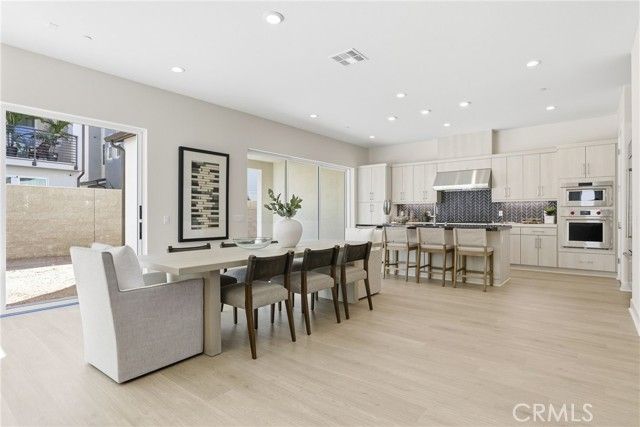 130 Paddlewheel, Lake Forest (el Toro), CA 92630