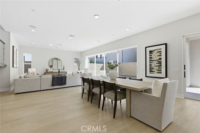 130 Paddlewheel, Lake Forest (el Toro), CA 92630