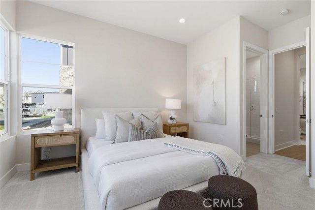 130 Paddlewheel, Lake Forest (el Toro), CA 92630