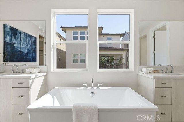 130 Paddlewheel, Lake Forest (el Toro), CA 92630