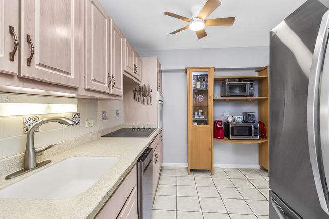 4250 N Marine Drive 2629, Chicago, IL 60613