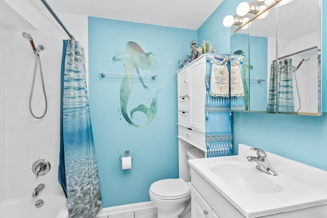 4250 N Marine Drive 2629, Chicago, IL 60613
