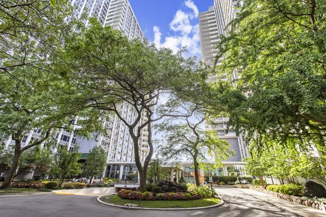 4250 N Marine Drive 2629, Chicago, IL 60613