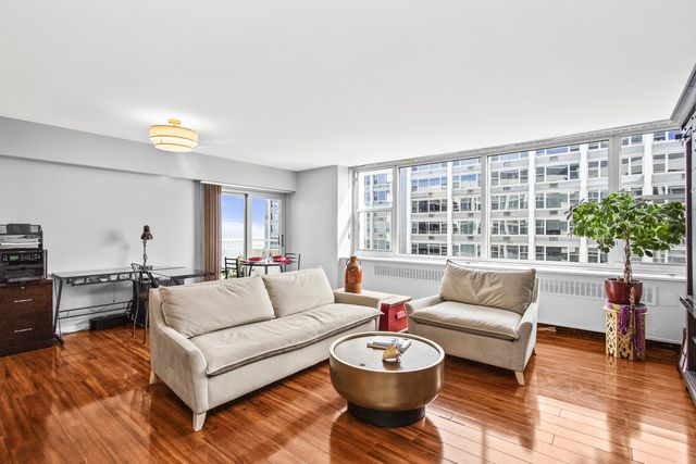 4250 N Marine Drive 2629, Chicago, IL 60613