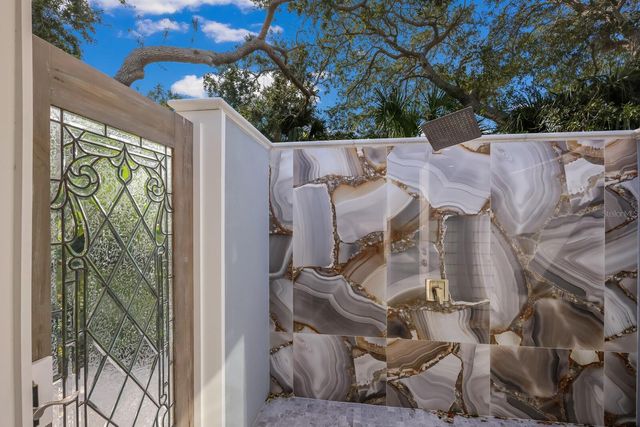 1253 N BASIN LANE, Sarasota, FL 34242