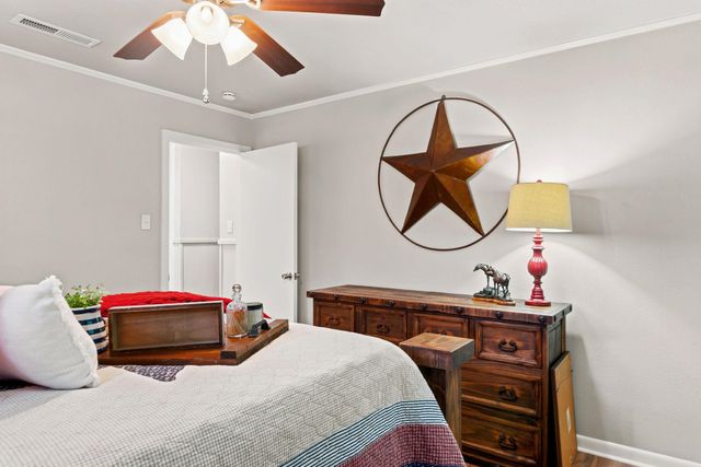 513 E Fairmont St., Longview, TX 75601