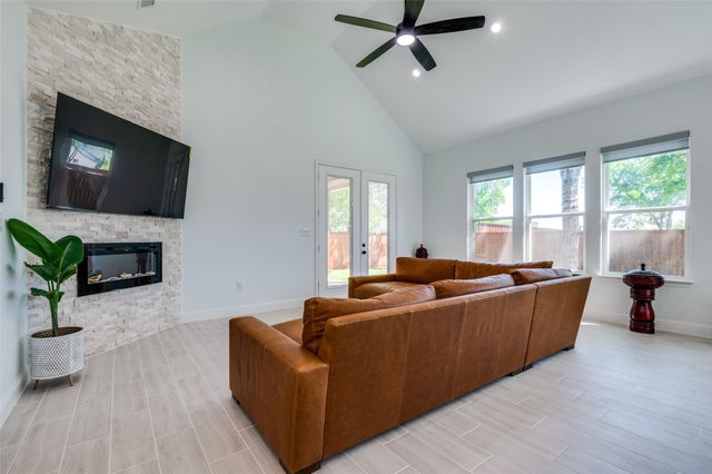 113 Odell Street, Hutchins, TX 75141