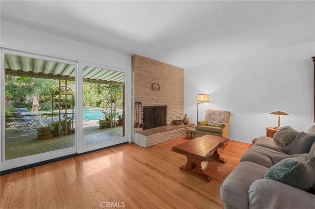 5703 Freeman, La Crescenta, CA 91214
