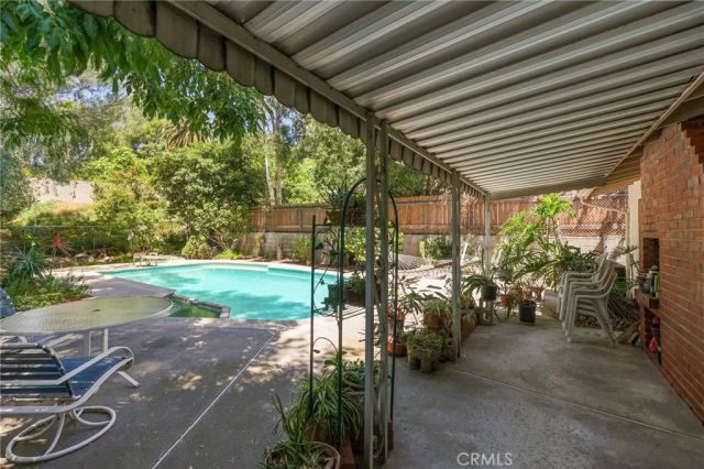 5703 Freeman, La Crescenta, CA 91214