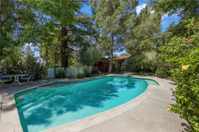 5703 Freeman, La Crescenta, CA 91214