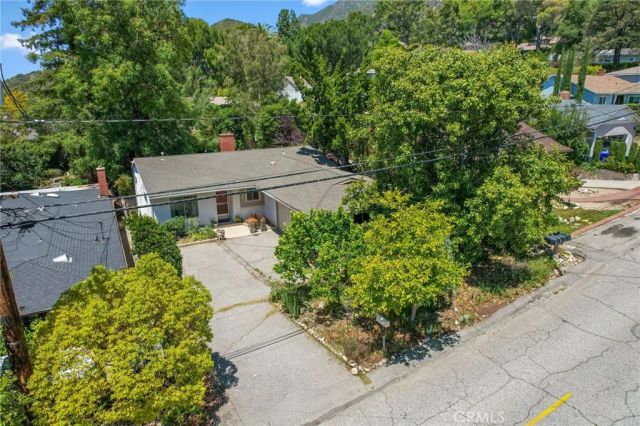 5703 Freeman, La Crescenta, CA 91214
