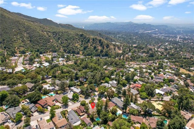5703 Freeman, La Crescenta, CA 91214