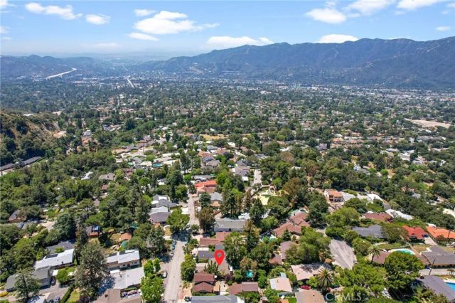 5703 Freeman, La Crescenta, CA 91214