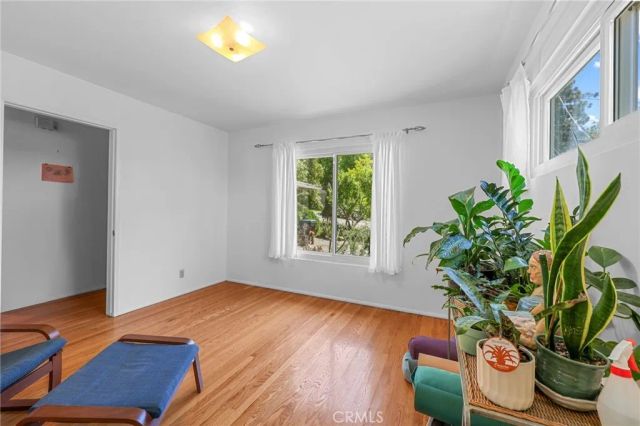 5703 Freeman, La Crescenta, CA 91214