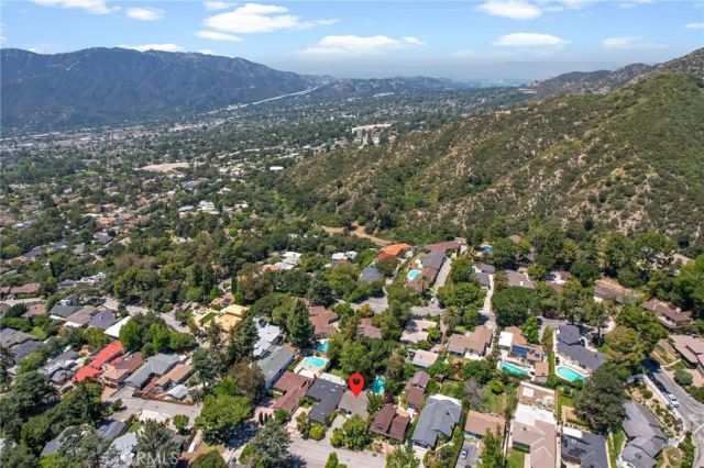 5703 Freeman, La Crescenta, CA 91214