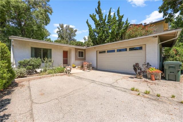 5703 Freeman, La Crescenta, CA 91214